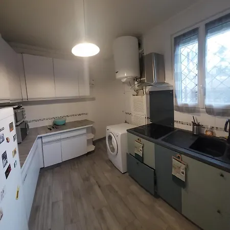 Chic F2 Rue Brevannes Apartment *